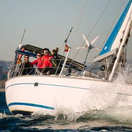 velero navegando curso navegacion